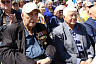 Герой России Александр Янклович поздравил с Днем Победы ветерана, проживающую в Энгельсском доме-интернате